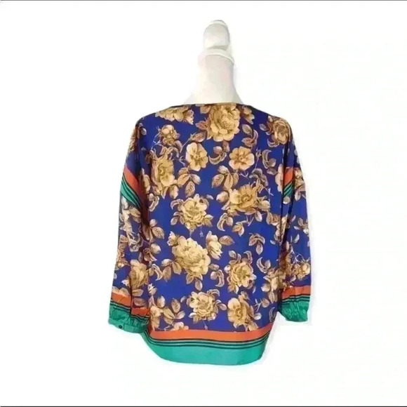 ZARA-   Floral Satin Blouse 3/4 sleeves V neck Sz S - NWOT - Picture 2 of 10